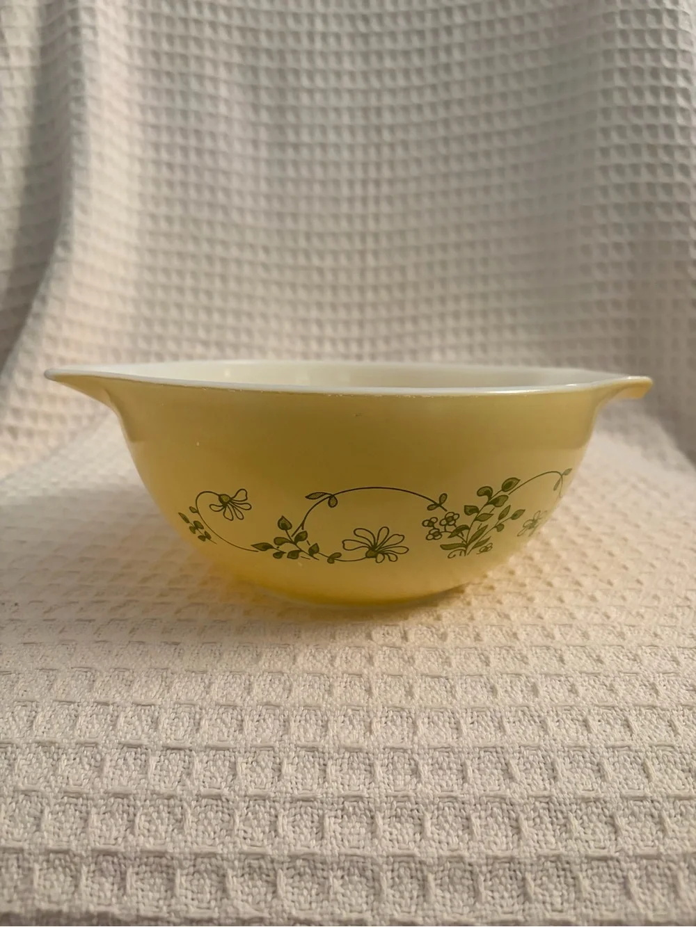 Vintage Pyrex Yellow & Green Shenandoah  Bowl Floral Pattern #442 1.5 Quart